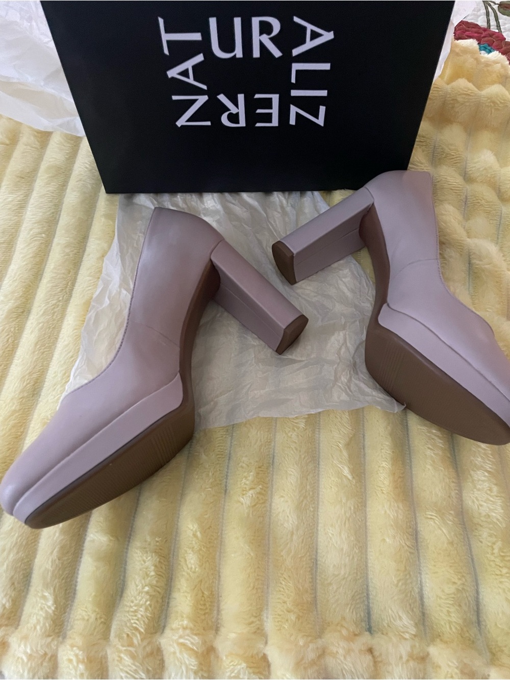 NIB Natrualizer Blush Nude Leather Block Heel Pumps size 9m - Picture 5 of 8